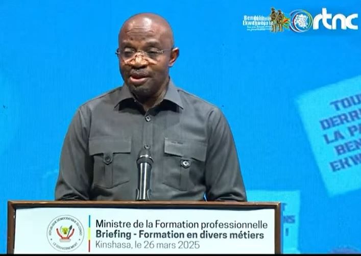 Le Ministre de la Formation Professionnelle face à la Presse