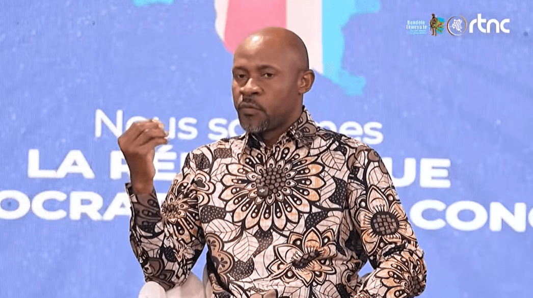 Patrick Muyaya face à la Presse