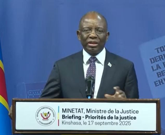 Le Ministre de la Justice Guillaume Ngefa face à la Presse